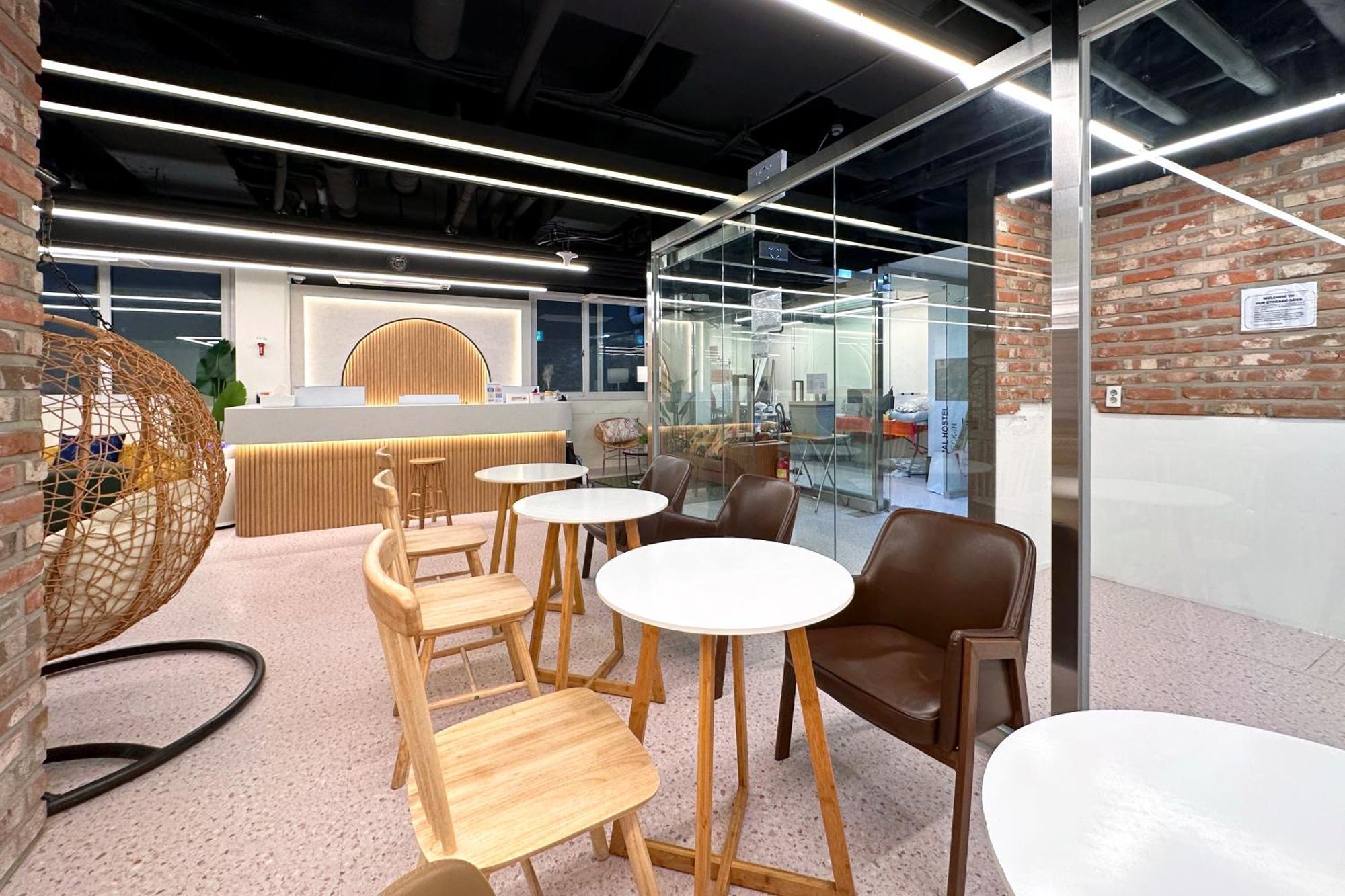 Oyo Hostel Myeongdong 6 Seoul Exterior foto